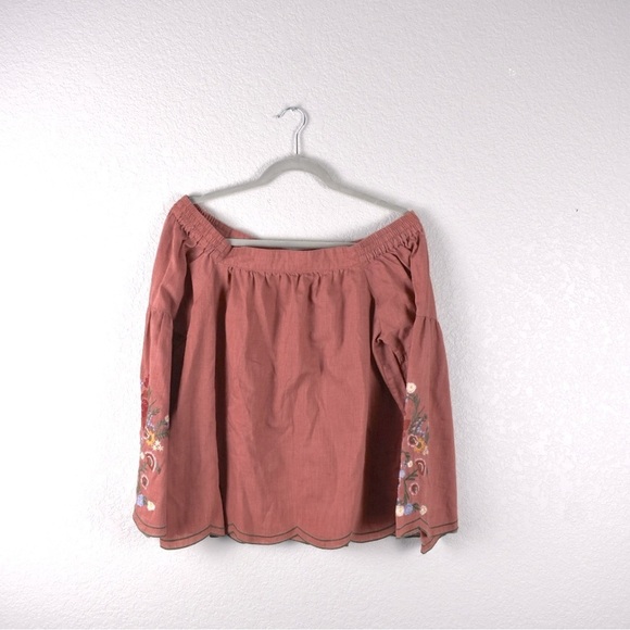 Umgee Tops - Umgee off the shoulder cute pink/mauve floral top
